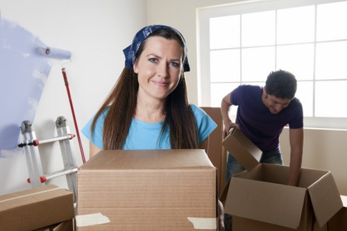 Removal truck hire for residential and commercial customers in Knightsbridge